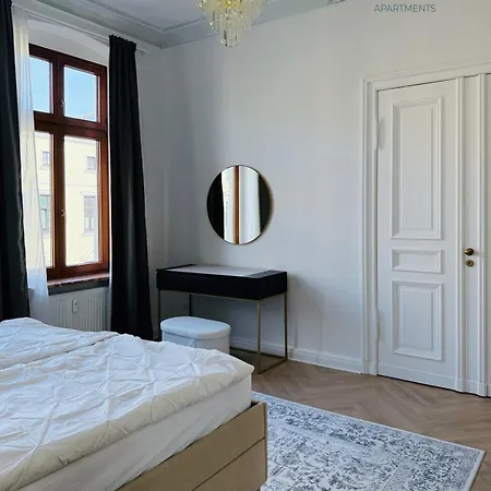 Stilvoller Altbau Zentral Magdeburg